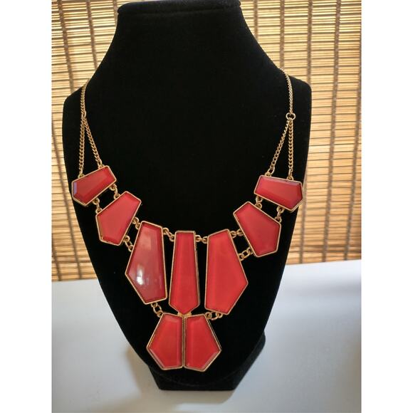 Red Acrylic Gold Tone Statement Necklace 22" Pretty Valentine's Date Night - Picture 5 of 5